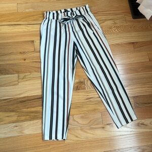 Striped lightweight pant with elastic waist